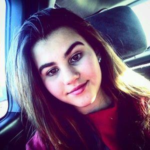 Meet your Posher, Lydia